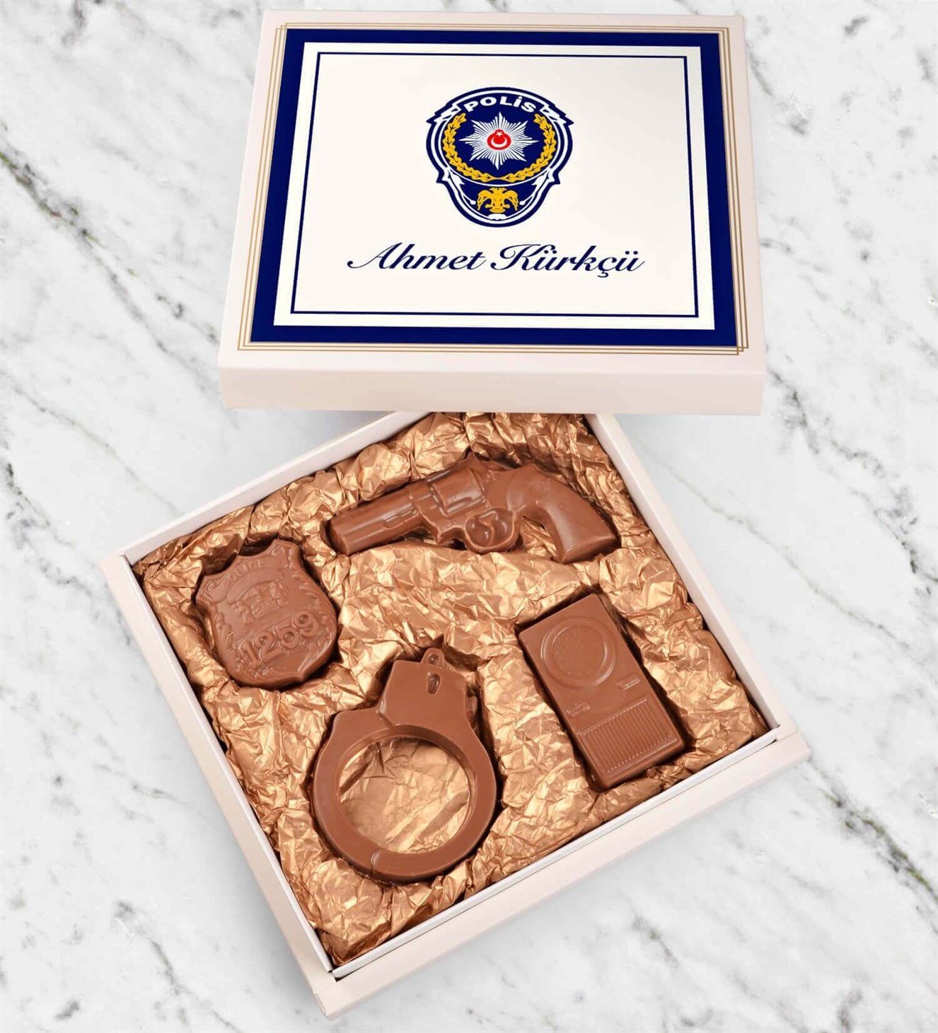 Kişiye Özel İsimli Silah, Kelepçe, Rozet ve Telsizli Polis Çikolatası