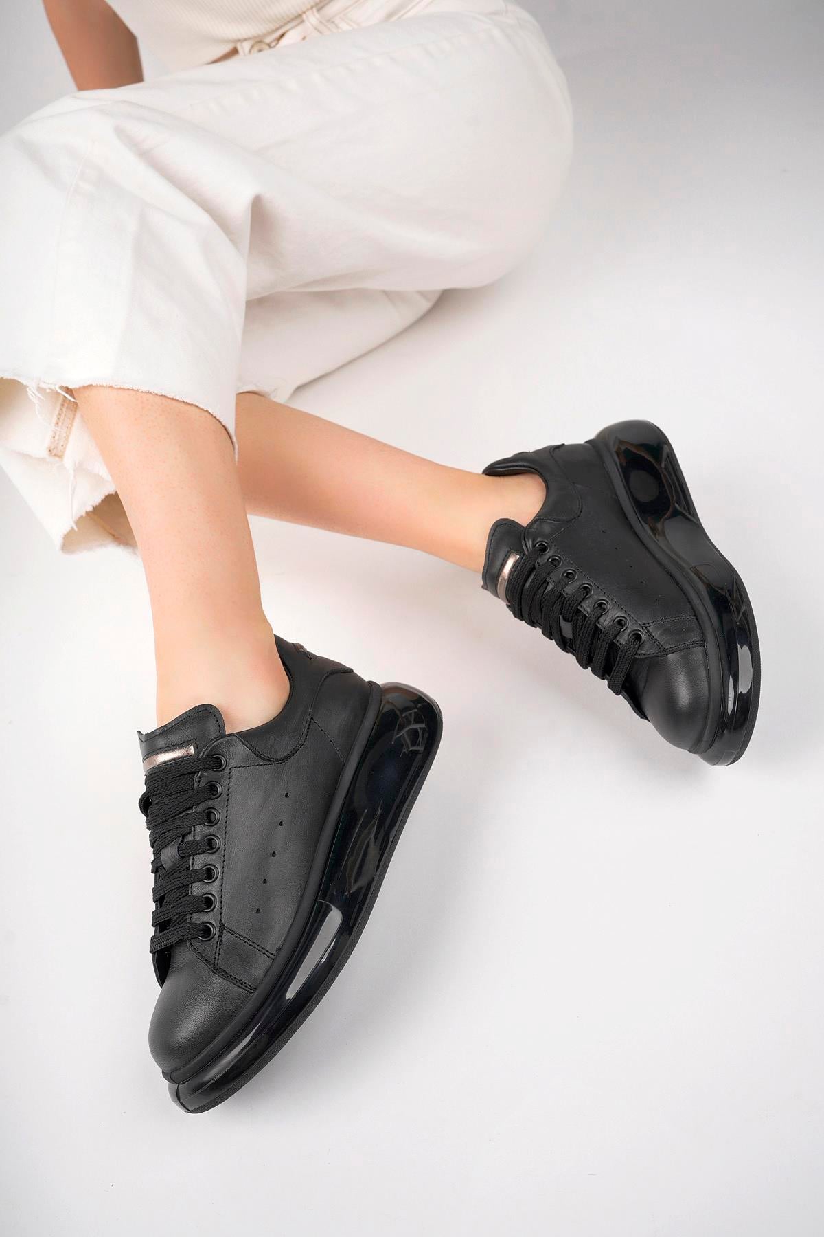 Hakiki Deri Siyah Kadın Deri Sneaker TRC-0694