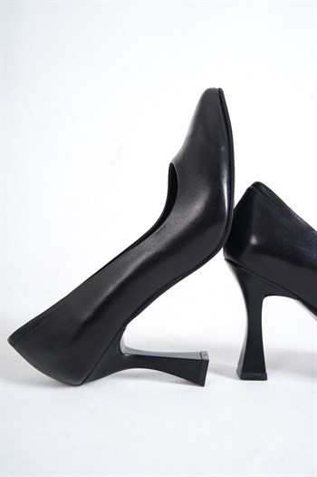 Hakiki Deri Siyah Kadın Topuklu Deri Ayakkabı SHN-0861