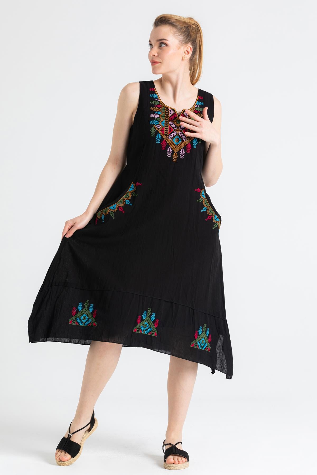 Sleeveless Şile Fabric Antique Embroidered Midi Length Dress Black