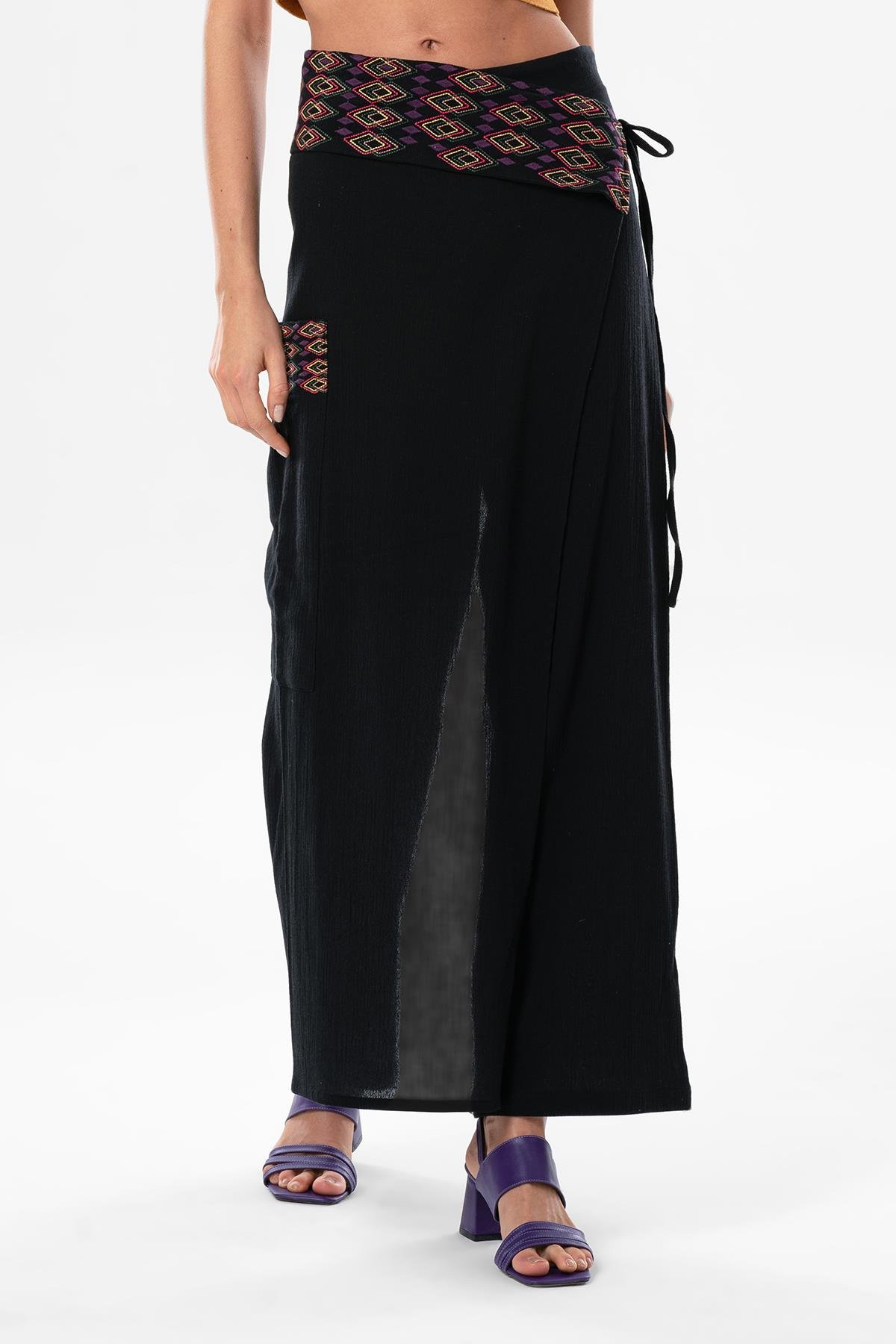 Kumru Şile Bezi Nakışlı Bağlama Detaylı Yazlık Otantik Pantolon Siyah Syh