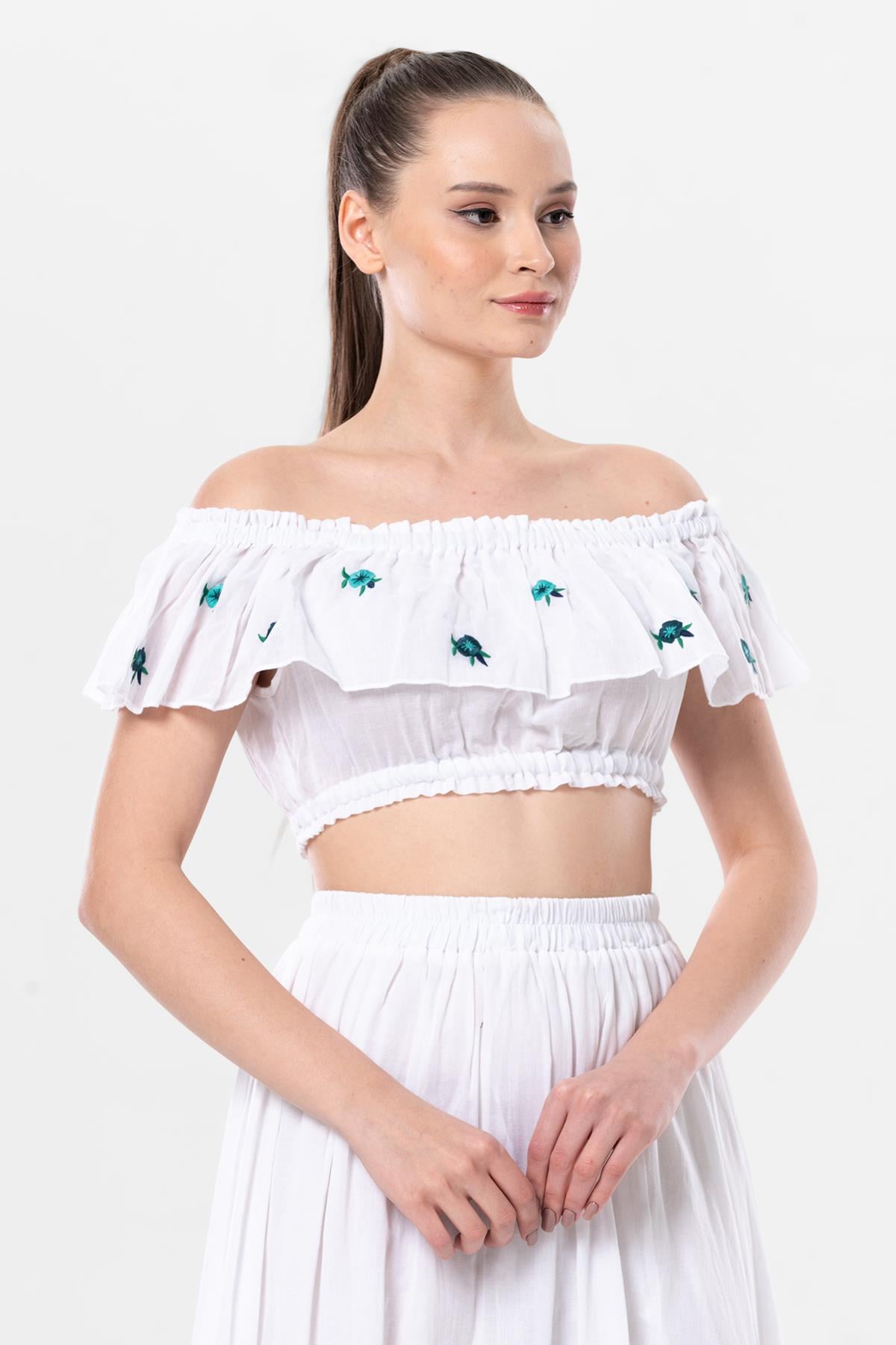Lavinya Vual Lastik Detaylı Nakışlı Yazlık Crop Bluz Beyaz Byz