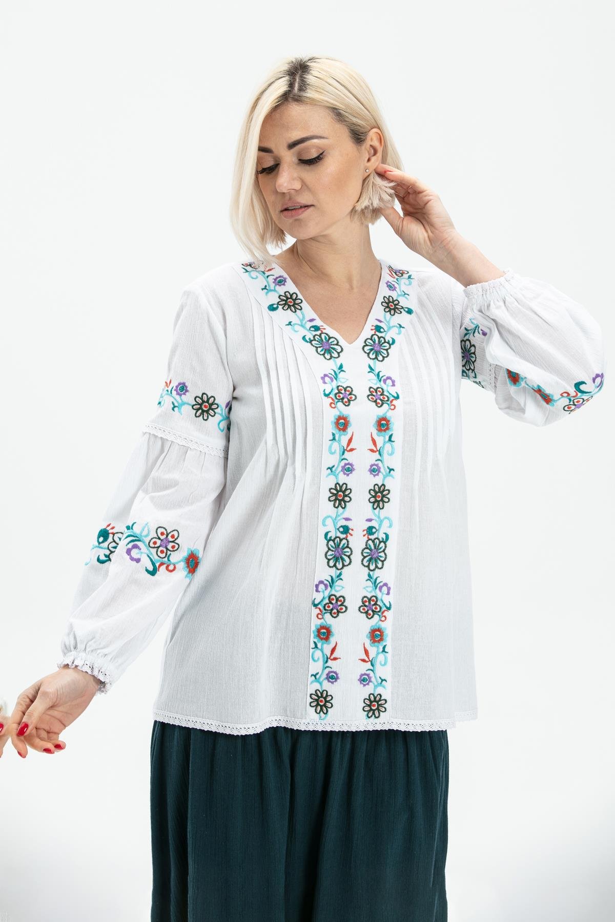 Uzun Kol Şile Bezi Ayşe Bluz Beyaz Byz