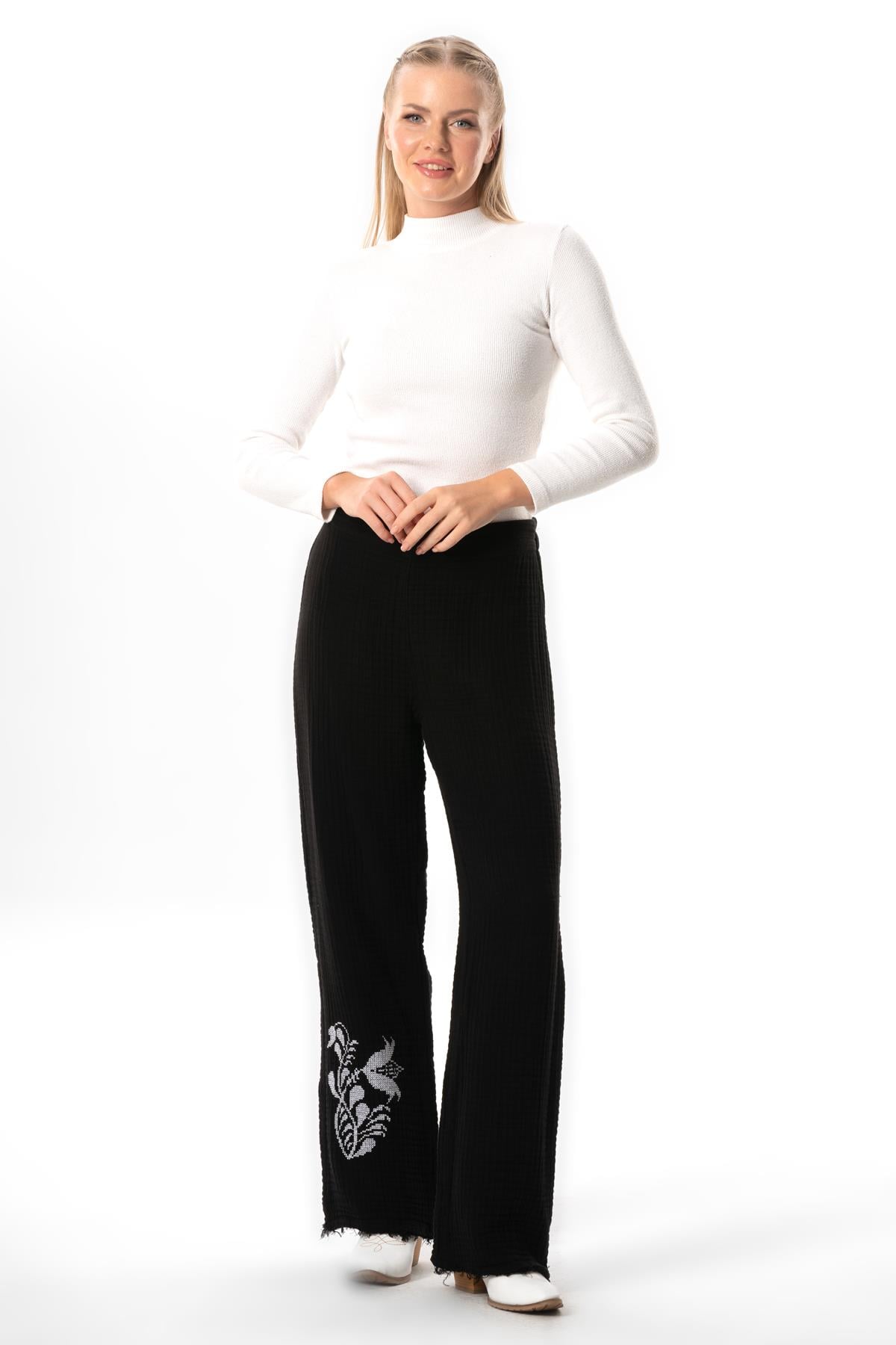 Filiz Fall-Winter Embroidery Detailed Double Muslin Pants Black