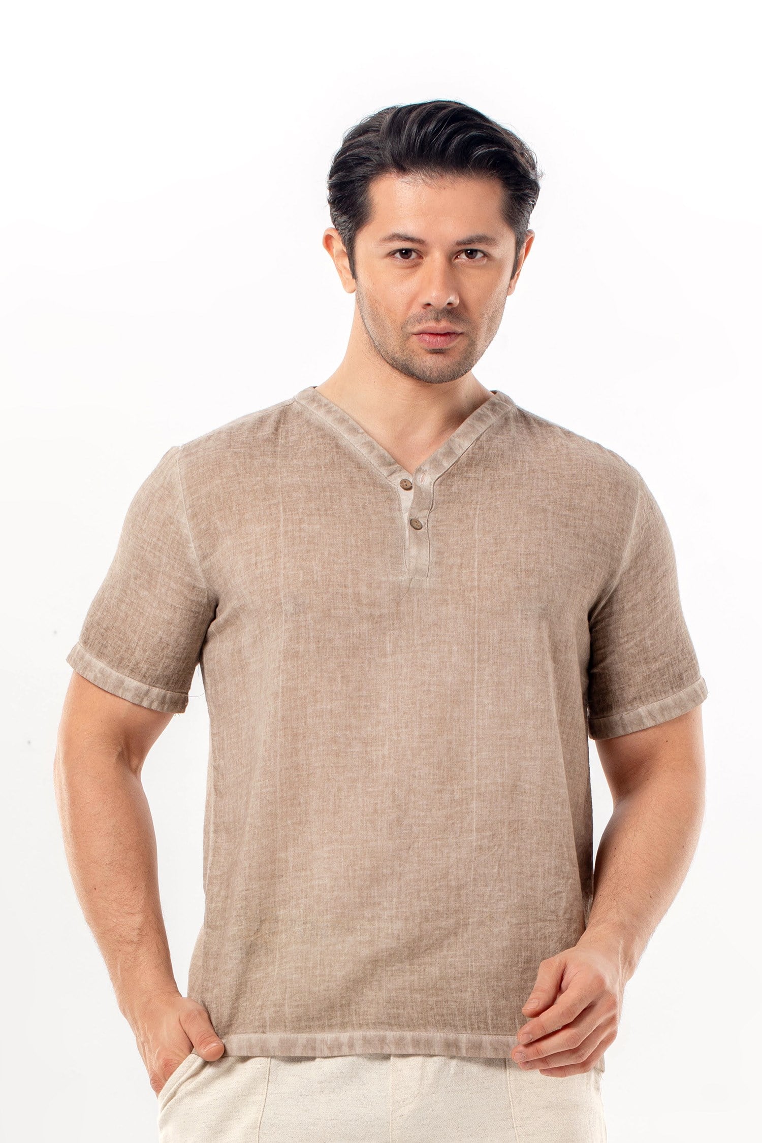 Bora Düğmeli V Yaka Kısa Kol Poplin Erkek Tişört | Yazlık Erkek Tshirt Bej Bej