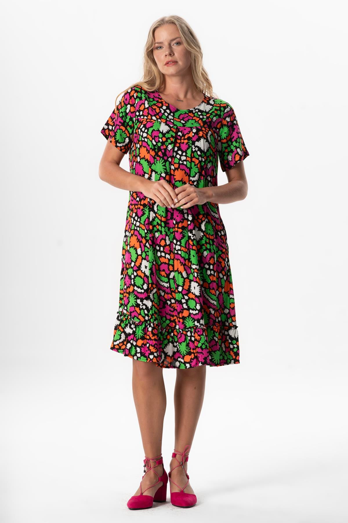 Kısa Kol Melda Viskon Desenli Midi Boy Yazlık Elbise Soyut Siyah Syt syh