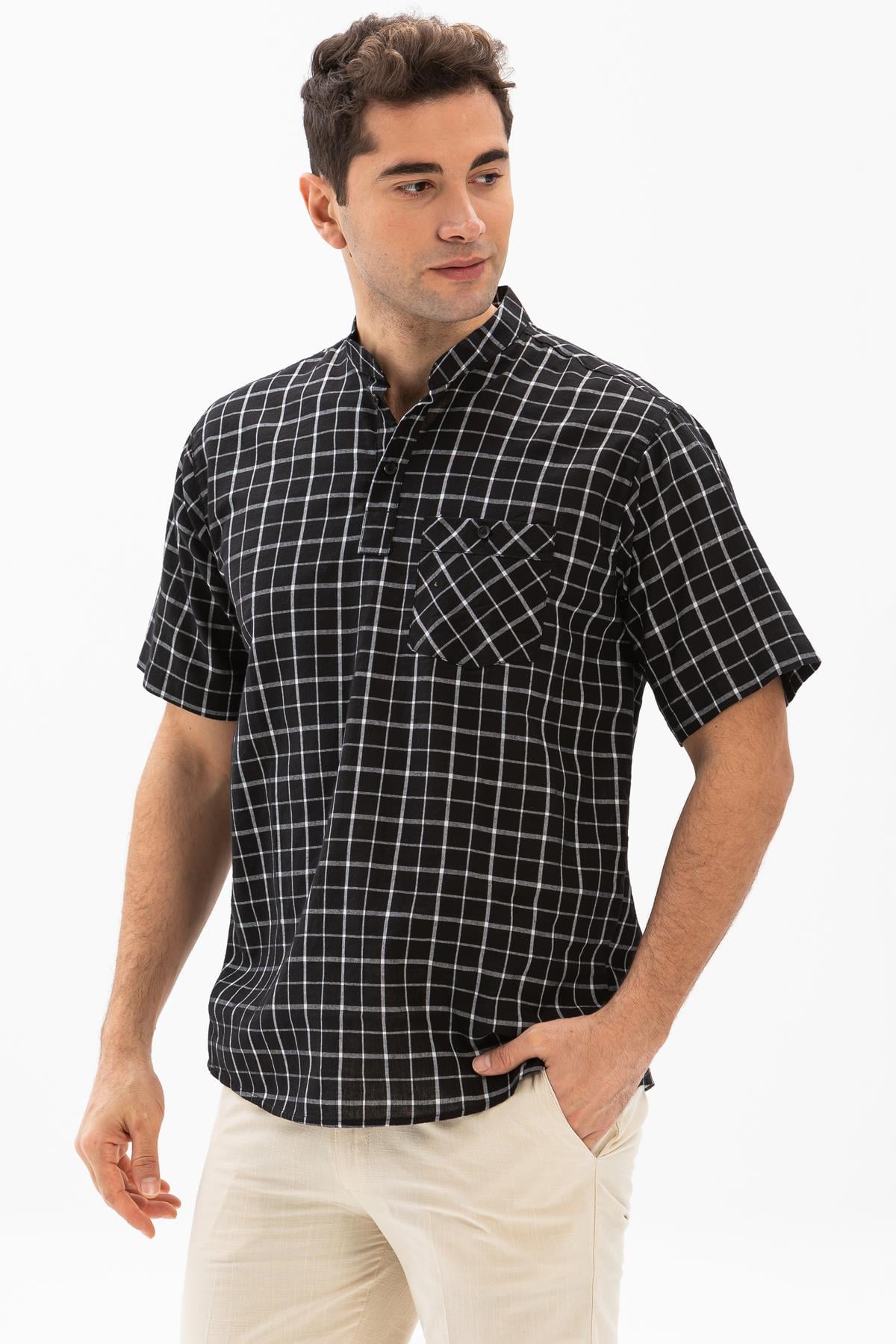 Kısa Kol Şile Bezi Tek Cepli Hakim Yaka Erkek Tshirt Siyah Kareli 3055