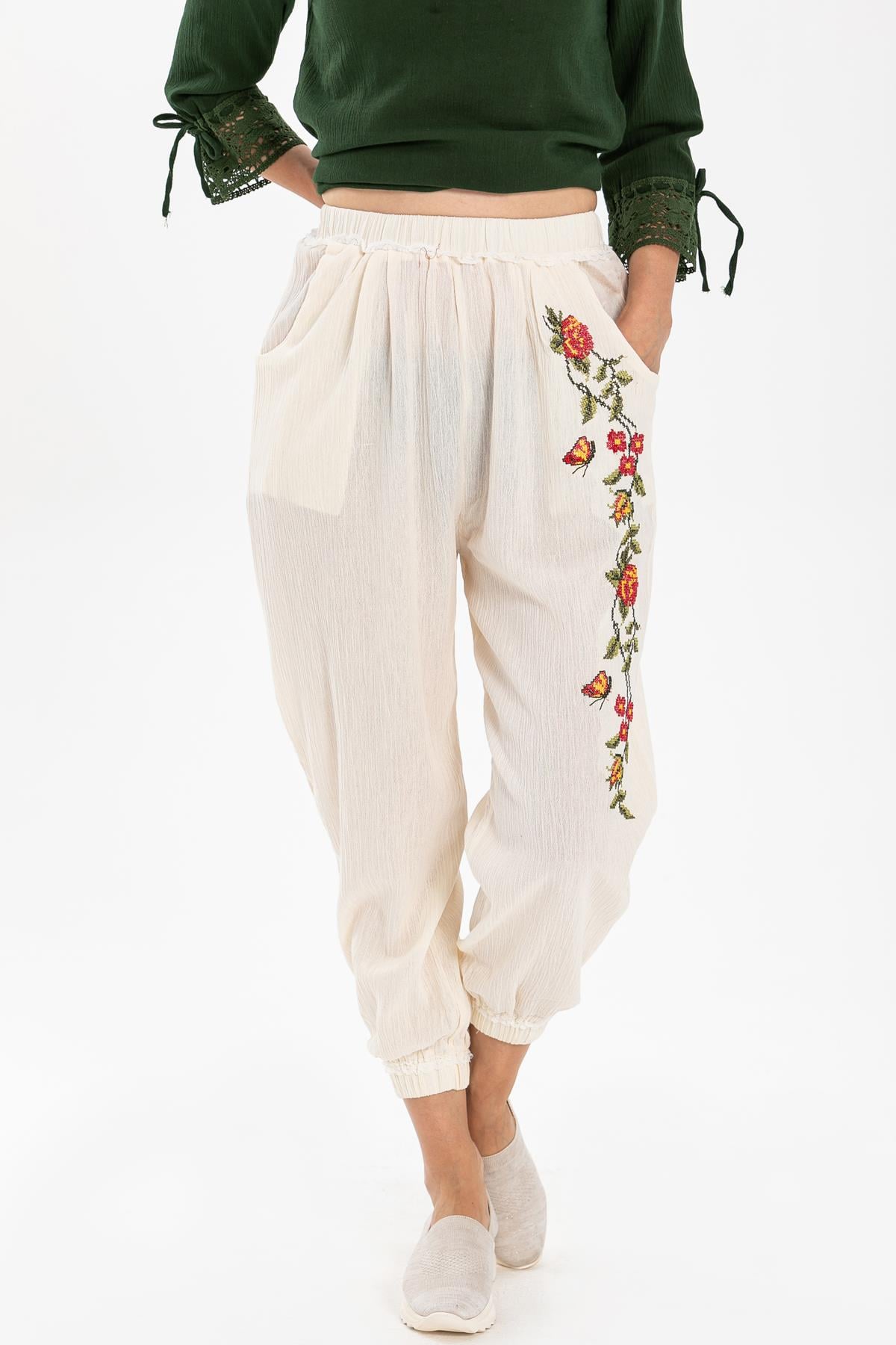 Embroidered Sile Fabric Asya Shalwar Cream
