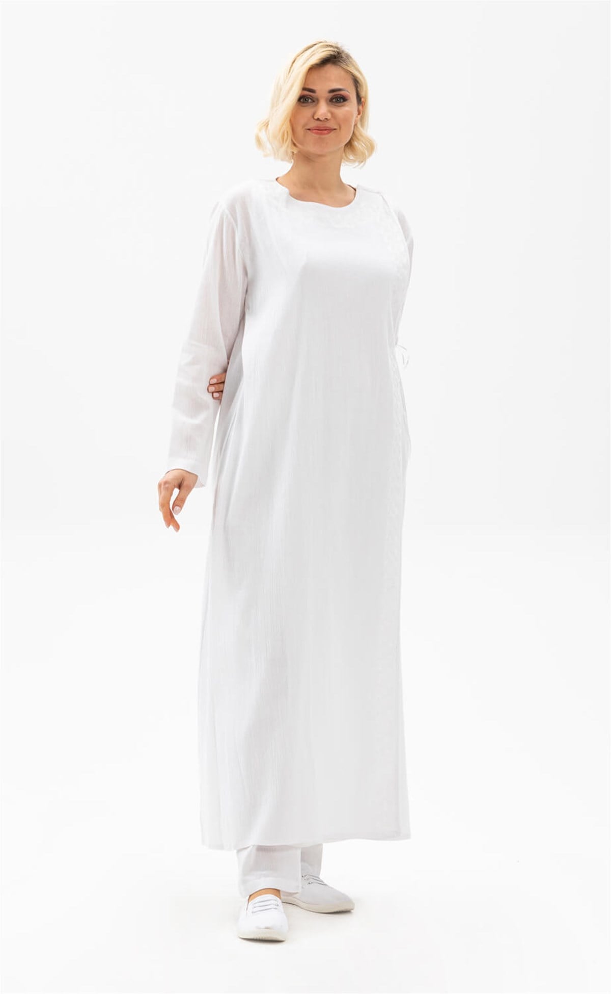 Embroidered Abaya White