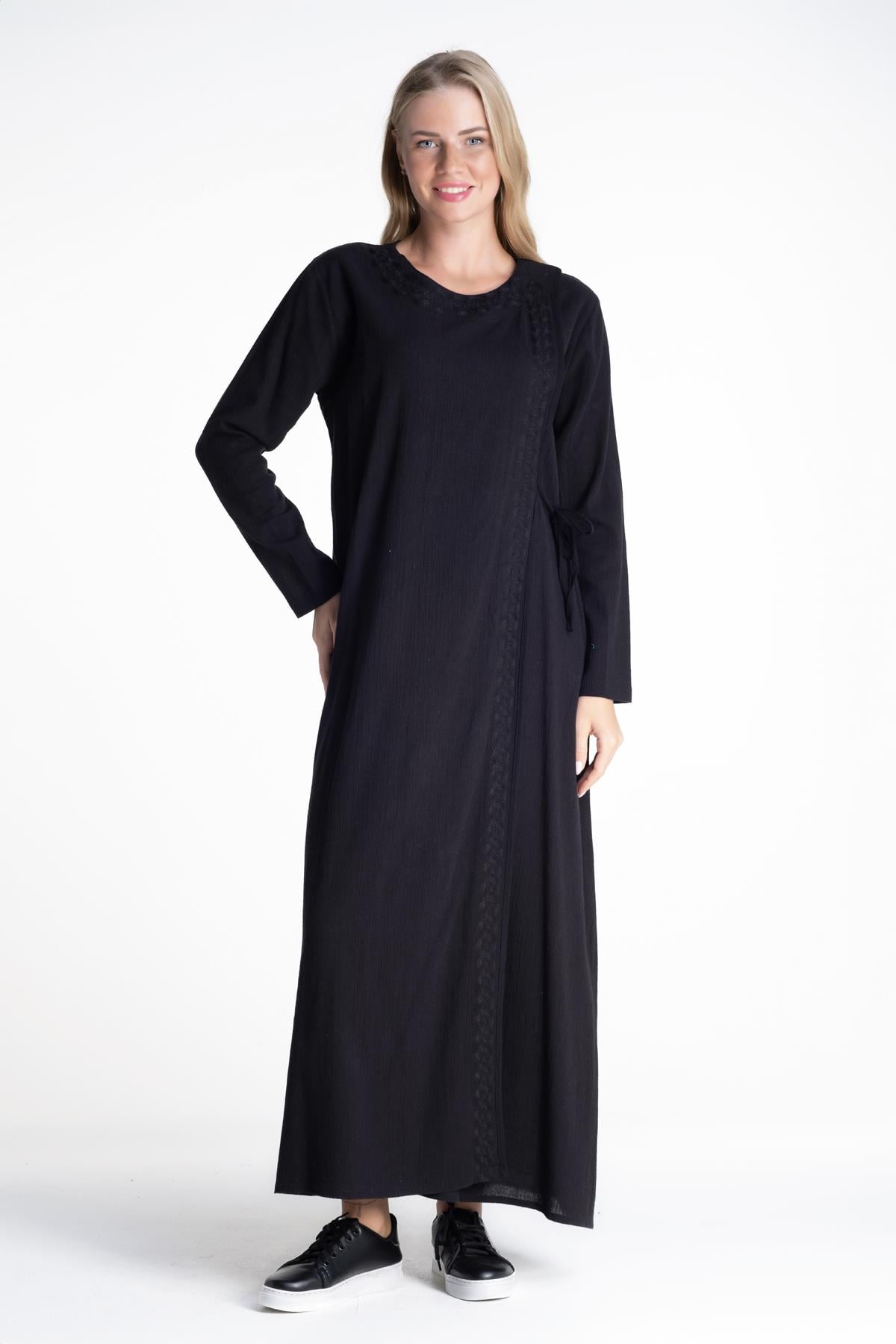 Embroidered Sile Fabric Abaya Black