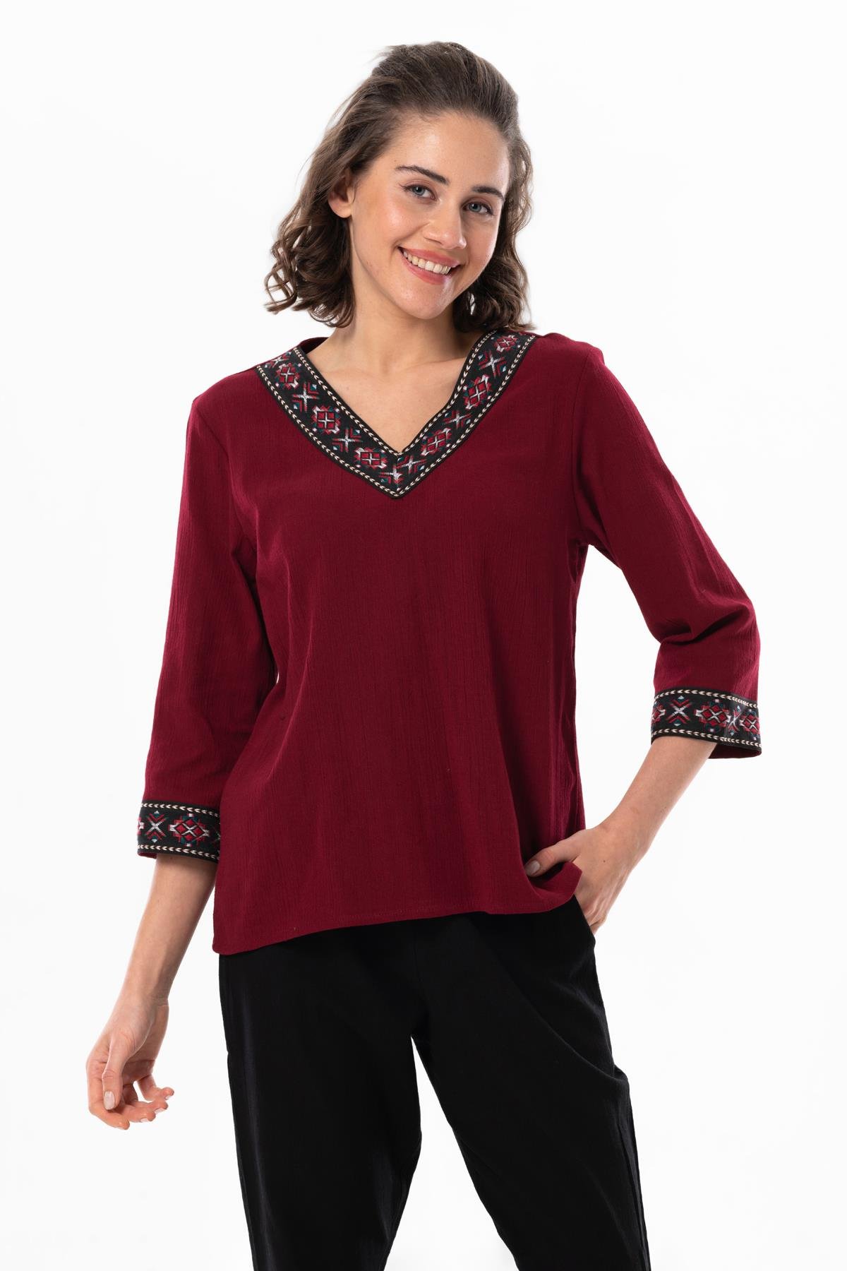 Truvakar Kol V Yaka Nakışlı Talya Şile Bezi Yazlık Bluz Bordo Brd