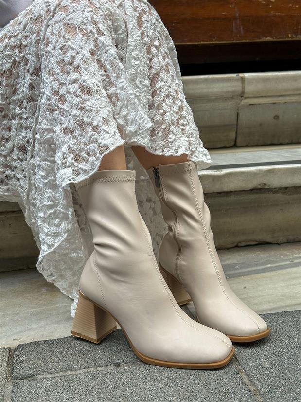 Bej Cilt Streç (Memmy) Küt Burun Kadın Topuklu Bot