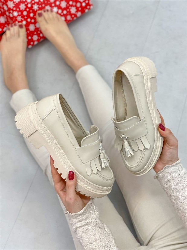 Bej Cilt (Tassel) Püskül Detay Kadın Loafer