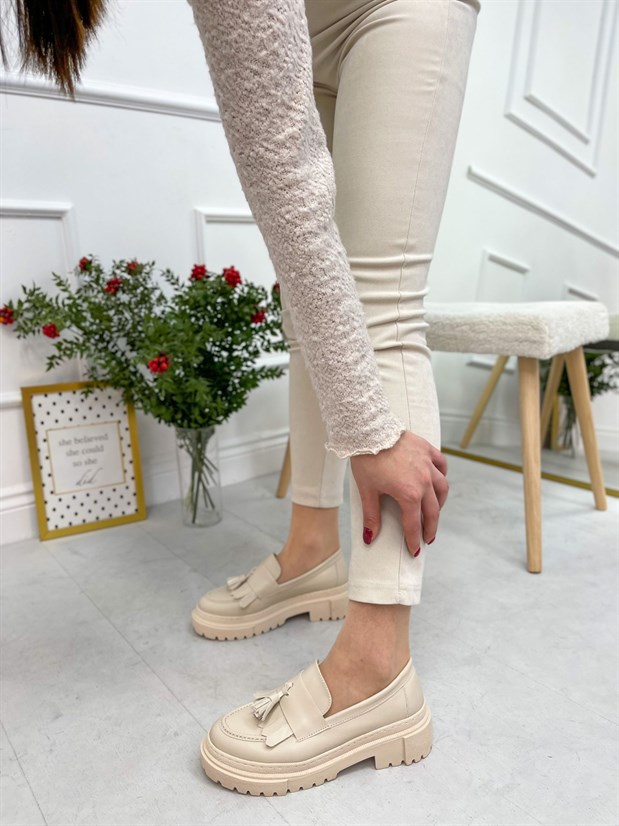 Bej Cilt (Tassel) Püskül Detay Kadın Loafer