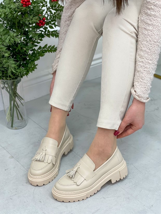 Bej Cilt (Tassel) Püskül Detay Kadın Loafer