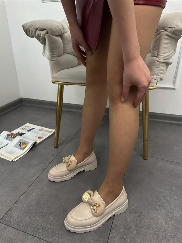 Bej Cilt (Zilly) Ayıcık Detay Kadın Loafer
