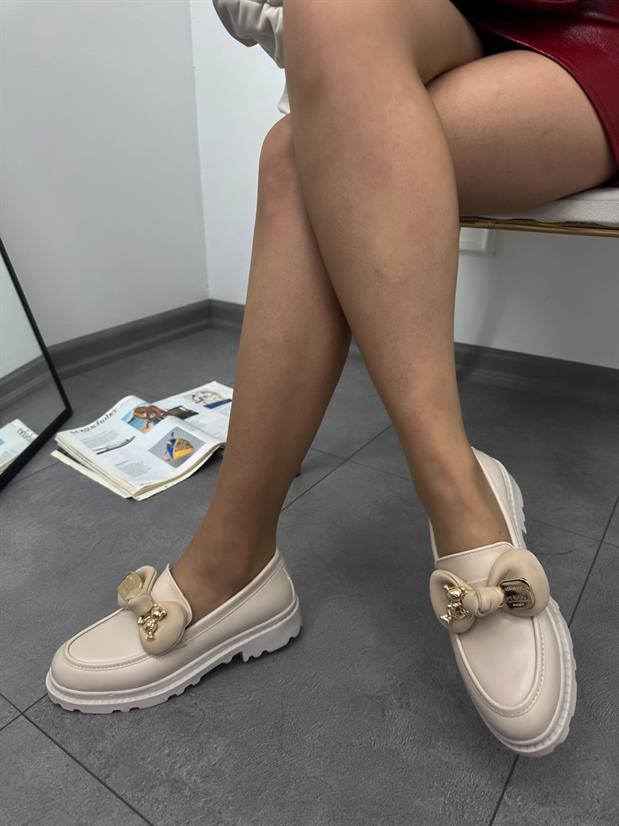 Bej Cilt (Zilly) Ayıcık Detay Kadın Loafer