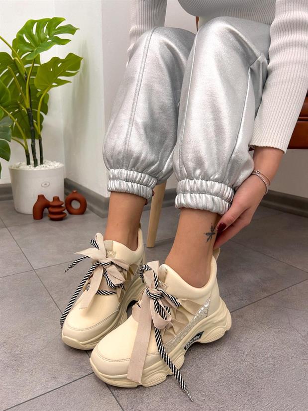 Bej Dalgıç (Bonnie) Fiyonk Detay Kadın Bağcıklı Sneakers
