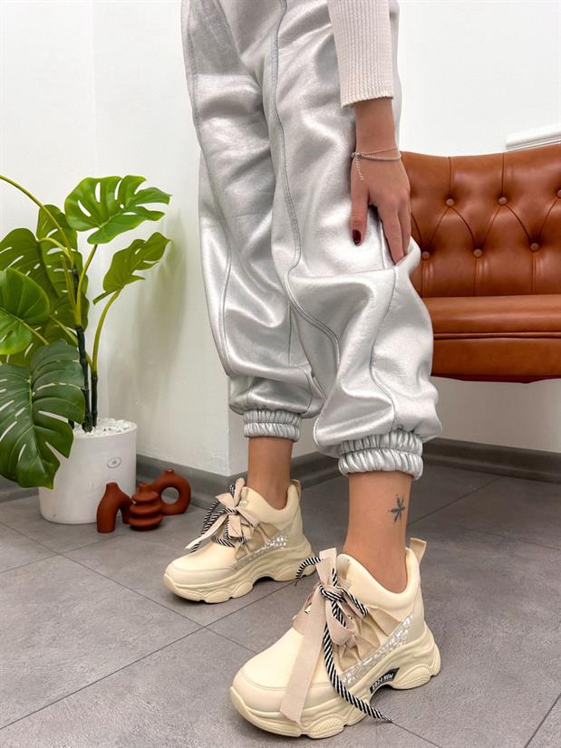 Bej Dalgıç (Bonnie) Fiyonk Detay Kadın Bağcıklı Sneakers