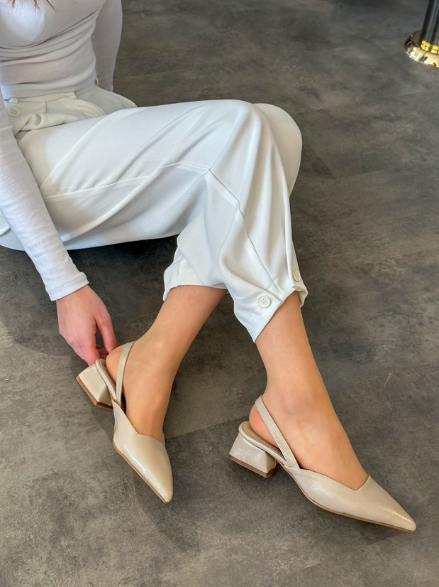 Bej Kırışık Deri (Terry) Kadın Babet