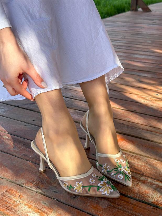 Bej (Livia) Çiçek Nakış Detay Topuklu Kadın Stiletto