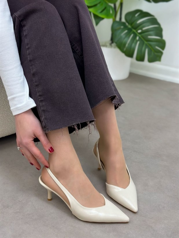 Bej Parlak Deri (Jaren) Lastik Detay Kadın Stiletto