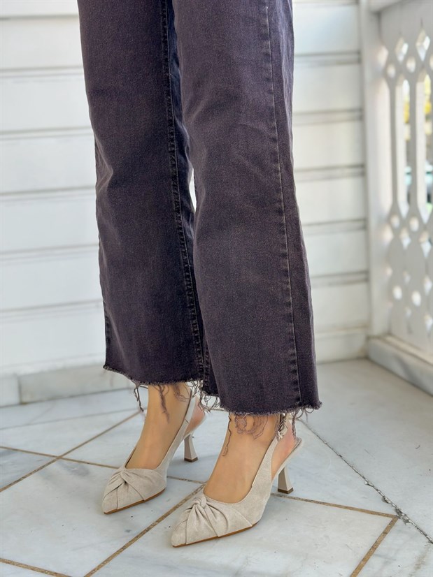 Bej Süet (Bow) Fiyonk Detay Kadın Stiletto