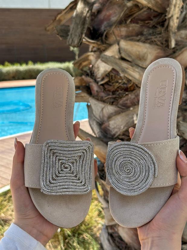 Bej Süet (Lolly) Gümüş Taş Detay Kadın Terlik