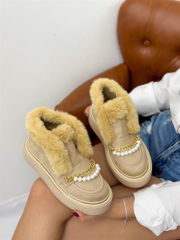 Bej Süet (Loretta) Tüylü İnci Detay Kadın Bot