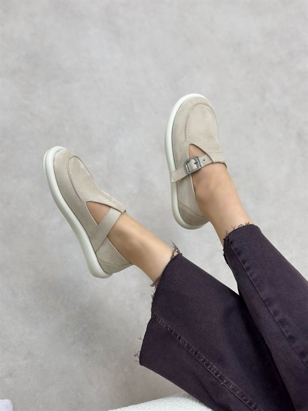 Bej Süet (Olivia) Toka Detaylı Kadın Loafer