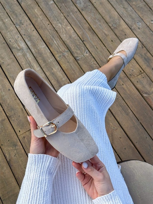 Bej Süet (Silva) Lastik Toka Detay Kadın Babet