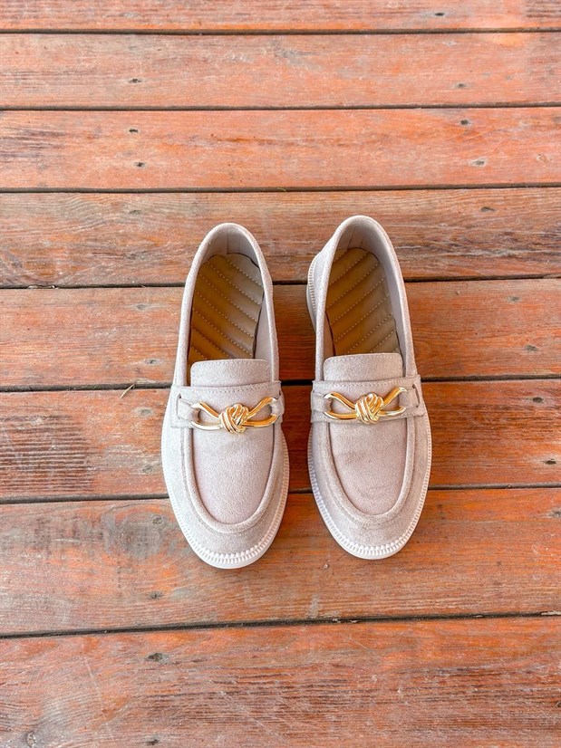 Bej Süet (Teseri) Gold Sarmal Toka Detay Kadın Loafer