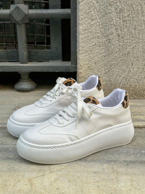Beyaz Cilt (Leoy) Leopar Bağcıklı Kadın Sneakers