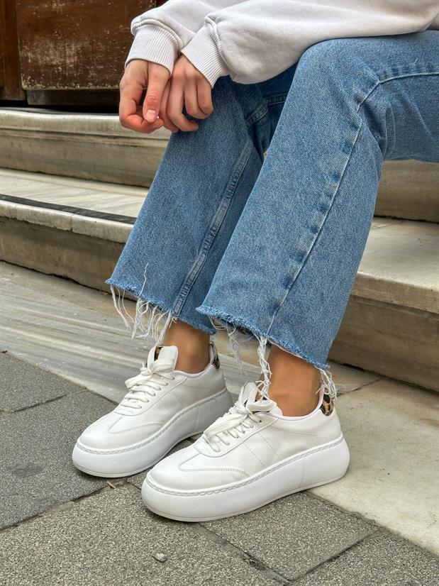 Beyaz Cilt (Leoy) Leopar Bağcıklı Kadın Sneakers