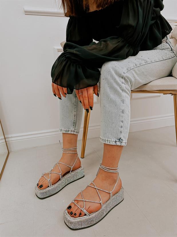 Gümüş (Pamela) Taş Detay Bilek Bağlamalı Kadın Sandalet