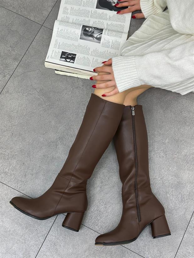 Kahve Cilt (Hoon) Topuklu Fermuar Detay Kadın Çizme