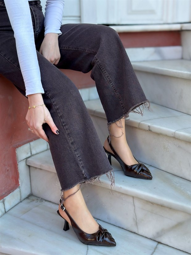 Kahve Kırışık Deri (Bow) Fiyonk Detay Kadın Stiletto