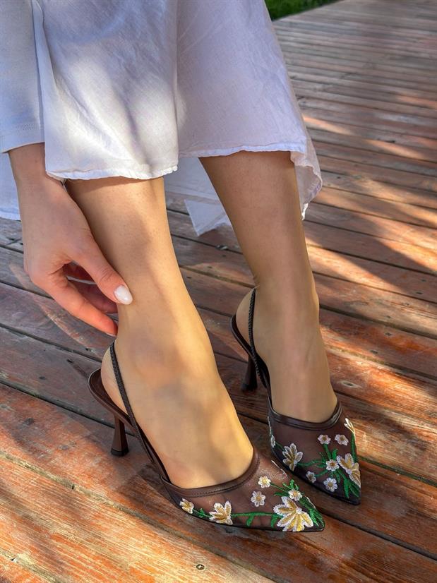 Kahve (Livia) Çiçek Nakış Detay Topuklu Kadın Stiletto