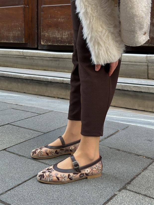 Kahve Tül (Rosa)  Nakış İşlemeli Kadın Babet