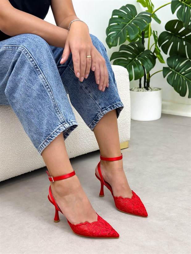 Kırmızı Dantel (Vusuel) Nakışlı Arka Bant Detaylı Kadın Stiletto