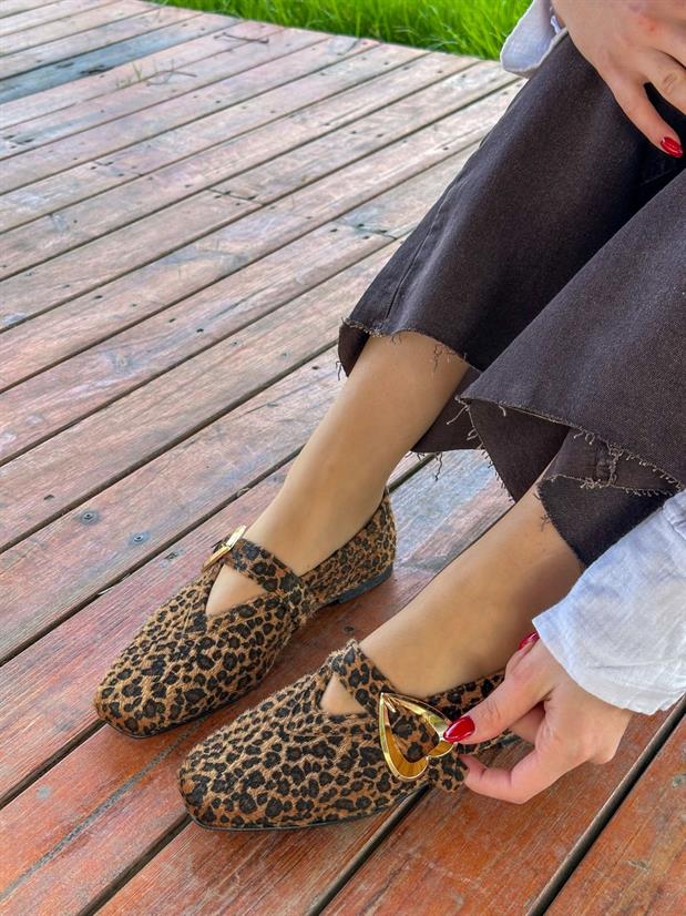 Leopar Süet (Lovely) Kalp Aksesuar Kadın Babet