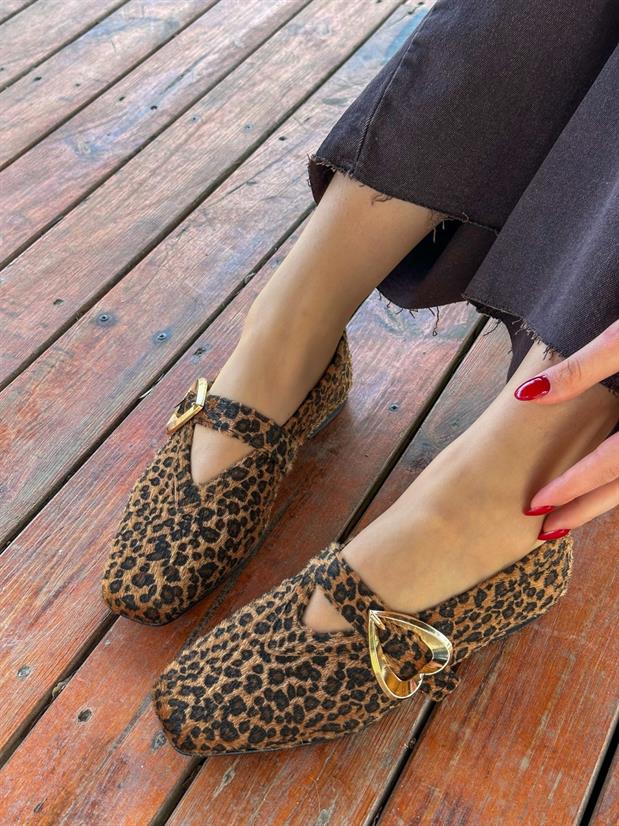 Leopar Süet (Lovely) Kalp Aksesuar Kadın Babet