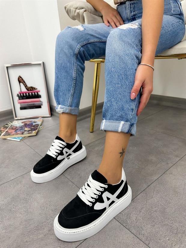 Siyah Beyaz (Tig) Kadın Bağcıklı Sneakers