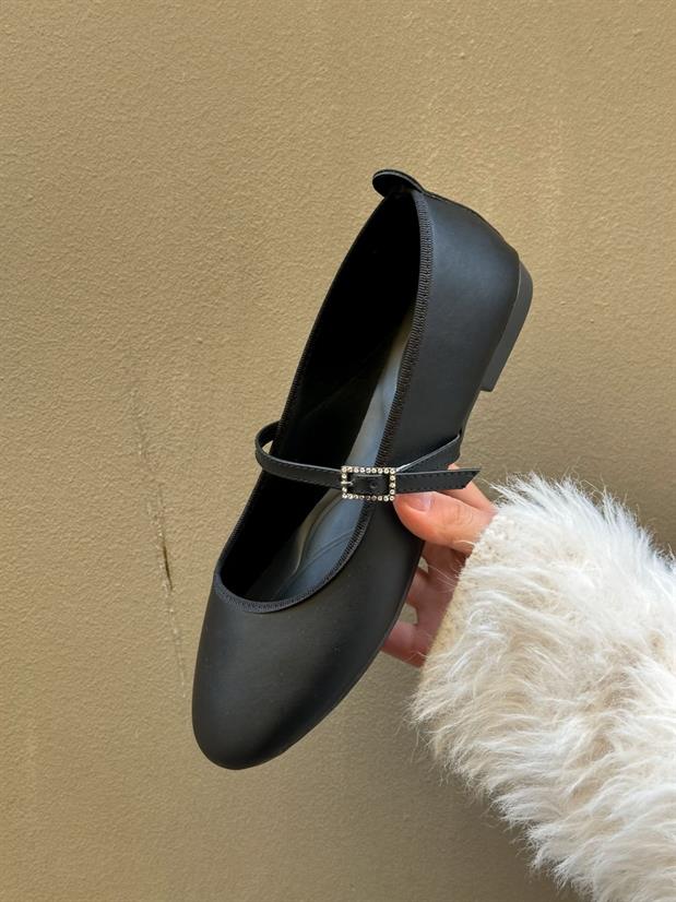 Siyah Cilt (Coffe) Bant Detay Kadın Babet