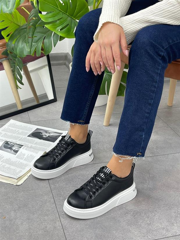 Siyah Cilt (Dean) Bağcıklı Sneakers