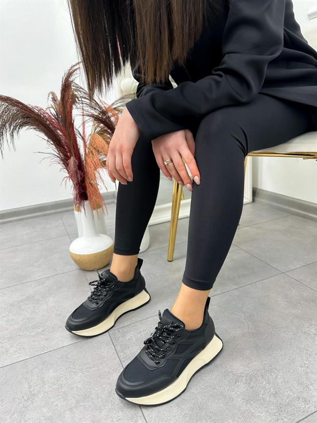 Siyah Cilt (John) Kadın Bağcıklı Sneakers