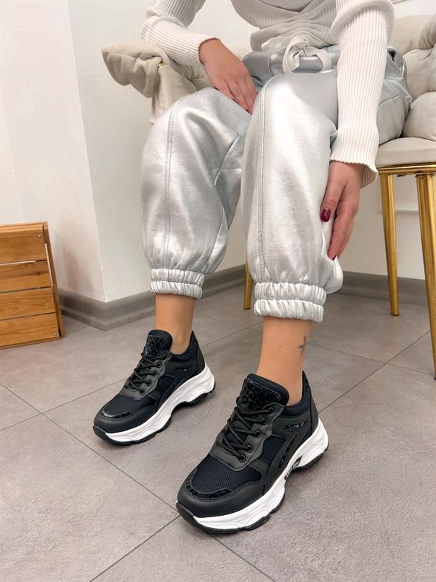 Siyah Cilt (Leo) Leopar Detaylı Kadın Bağcıklı Sneakers