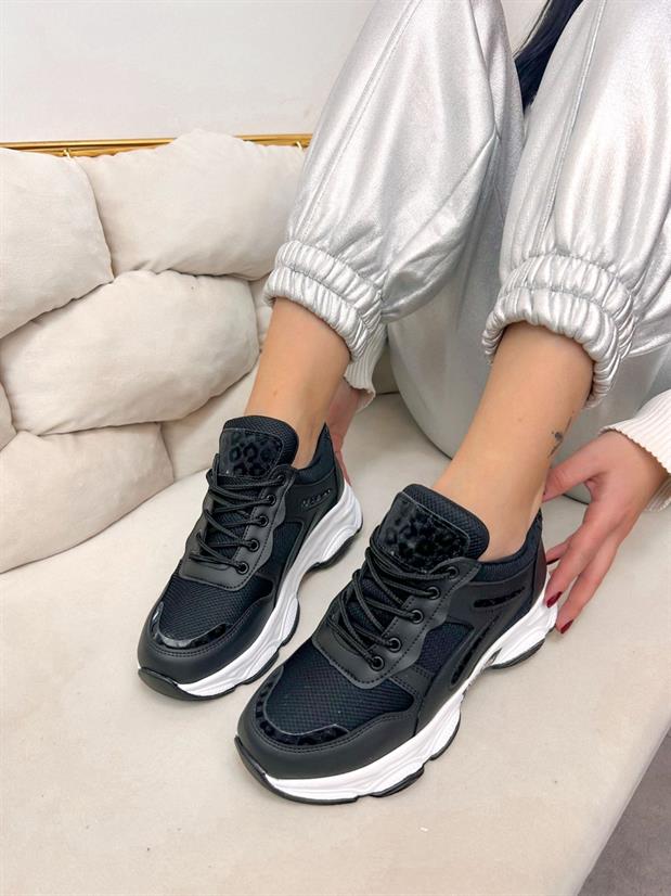 Siyah Cilt (Leo) Leopar Detaylı Kadın Bağcıklı Sneakers