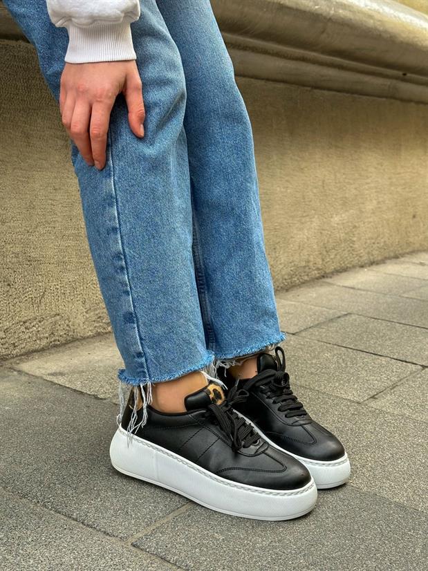 Siyah Cilt (Leoy) Leopar Bağcıklı Kadın Sneakers