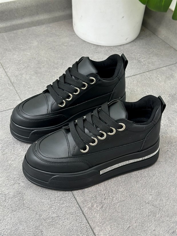 Siyah Cilt (Miles) Taş Detay Yüksek Taban Bağcıklı Sneakers